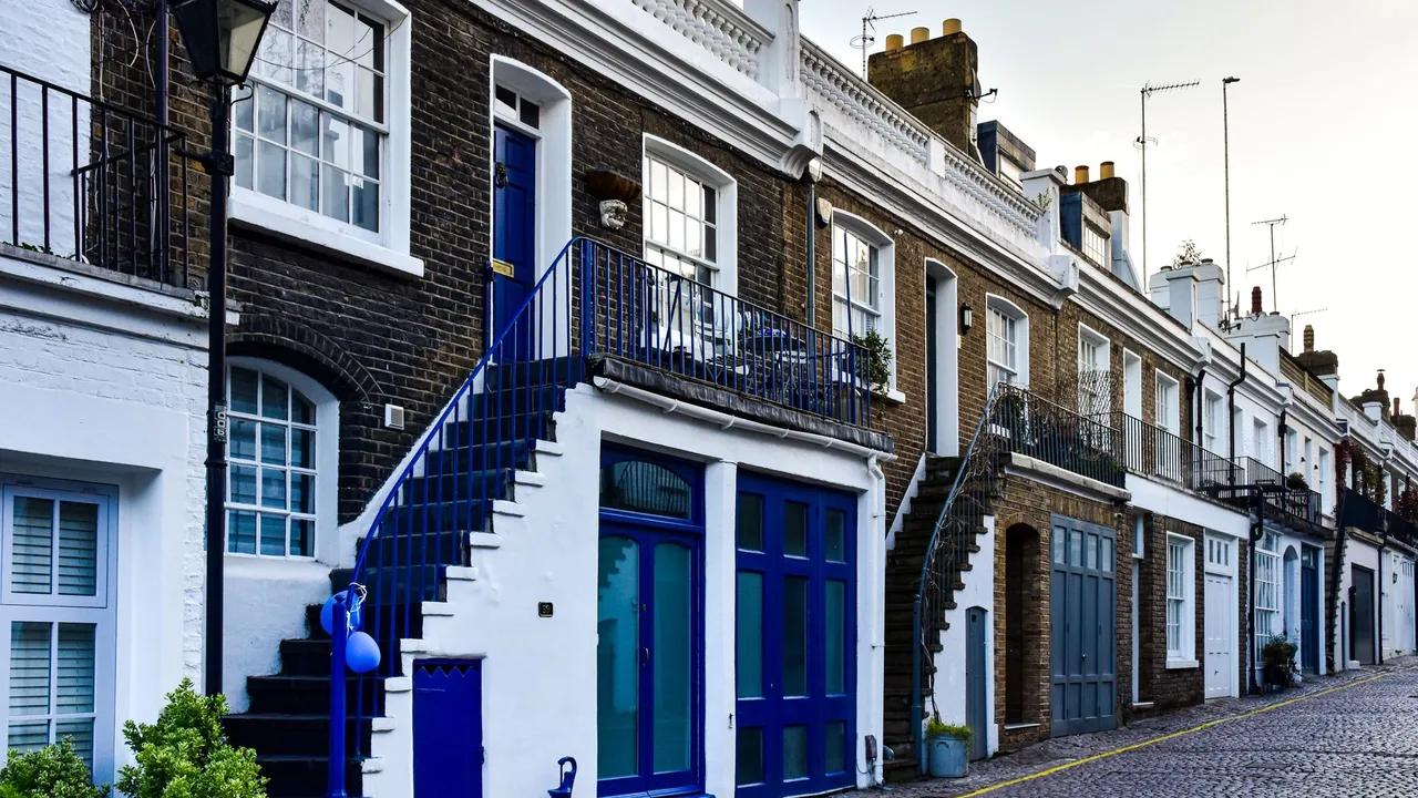 Leak Damaging a Neighbour's Flat: Who Pays for Repairs?